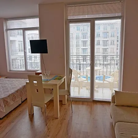 Apartament Gt Down Park *